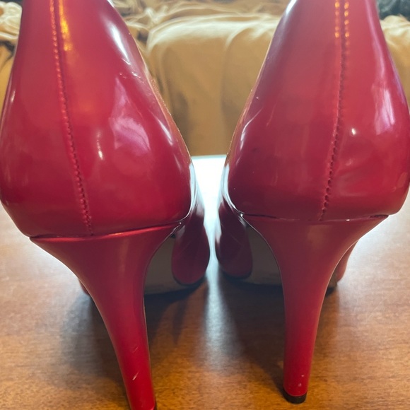 - Sexy Red Brinley co  heels  size ladies 8 - Picture 3 of 6